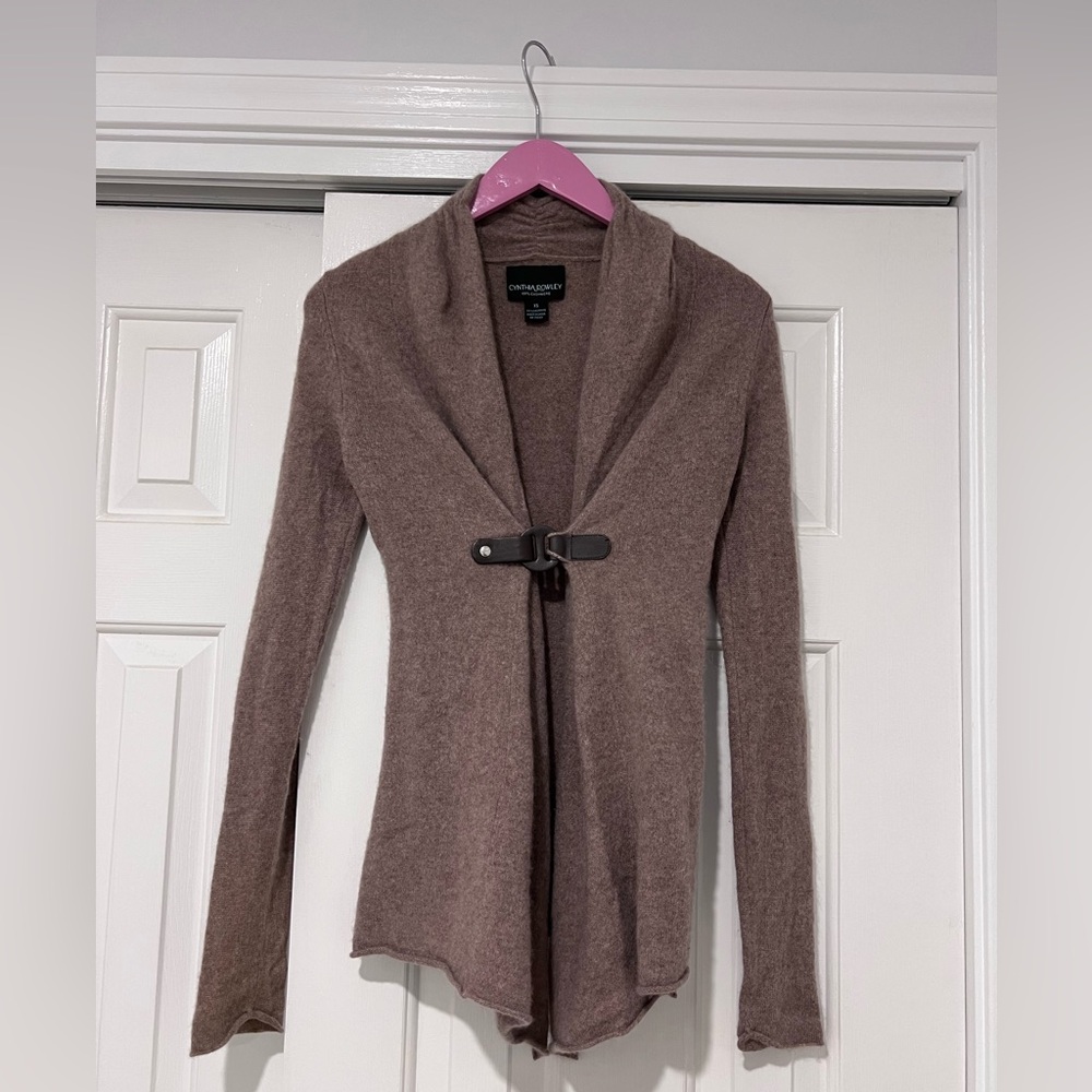 Cashmere sweater/cardigan